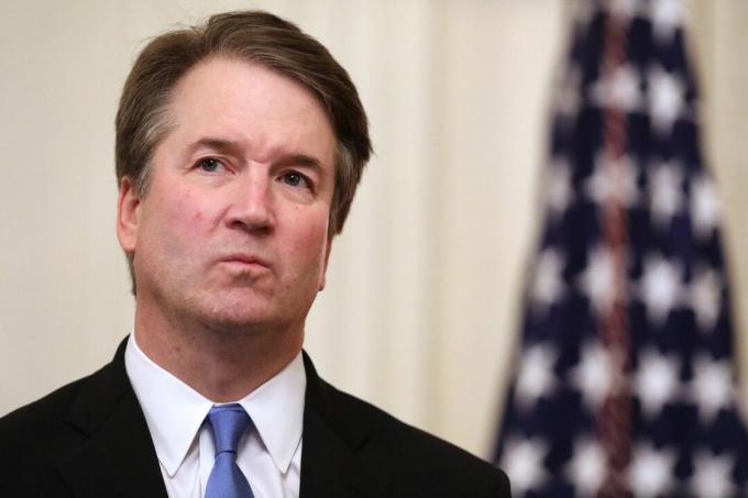 Brett Kavanaugh a depus jurământul în calitate de 114