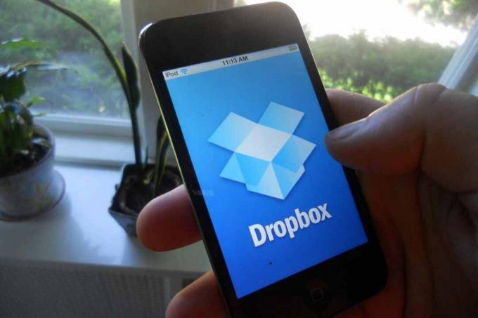 Utilizarea Dropbox pe iPhone