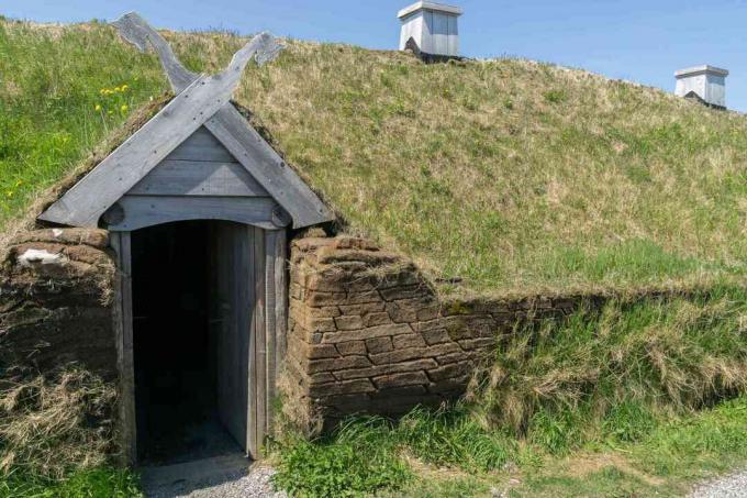 Locuința Vikingă la L’anse Aux Meadows