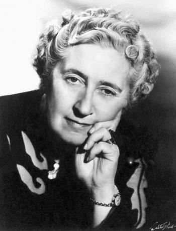 Portret de Agatha Christie mai târziu în viață