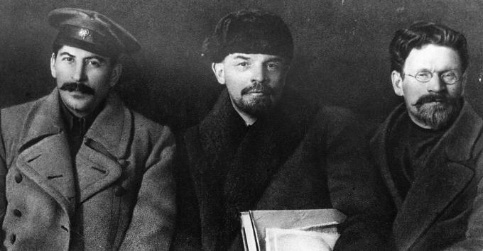 Iosif Stalin, Vladimir Ilici Lenin și Mikhail Ivanovici Kalinin