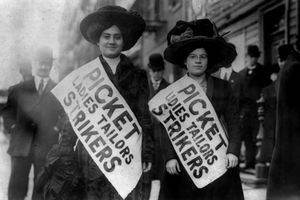 Femei aflate în grevă în 1909 „Răscoala celor 20.000”