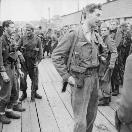 Lordul Lovat, 1942