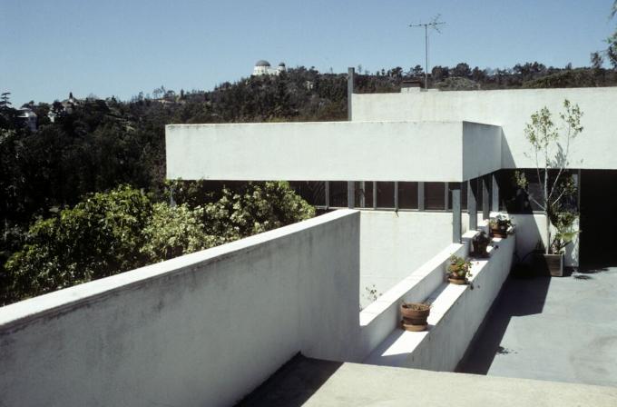 Richard Neutra a proiectat Lovell House, stil internațional, în Los Angeles, California